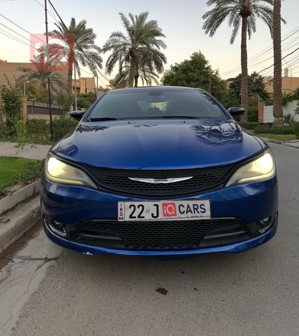 كرايسلر 200